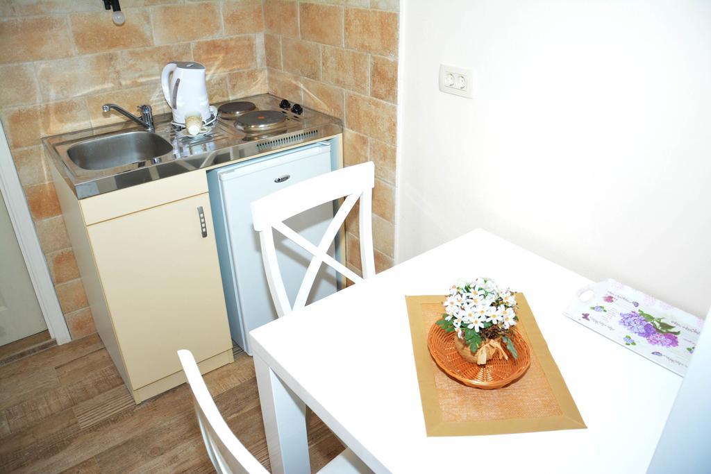 Apartments Tre Sorelle Kotor Exterior photo