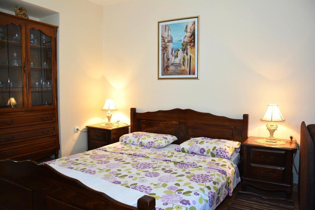 Apartments Tre Sorelle Kotor Exterior photo