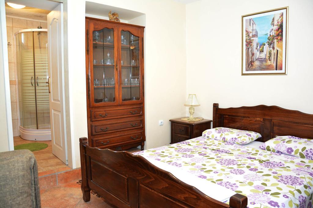 Apartments Tre Sorelle Kotor Exterior photo