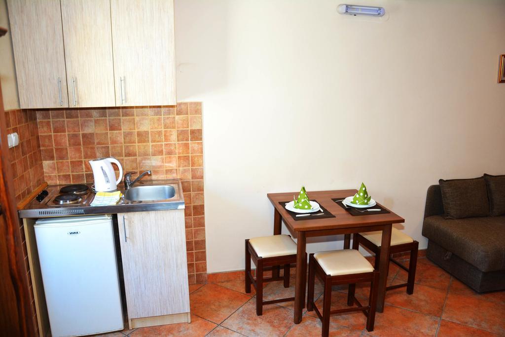 Apartments Tre Sorelle Kotor Exterior photo